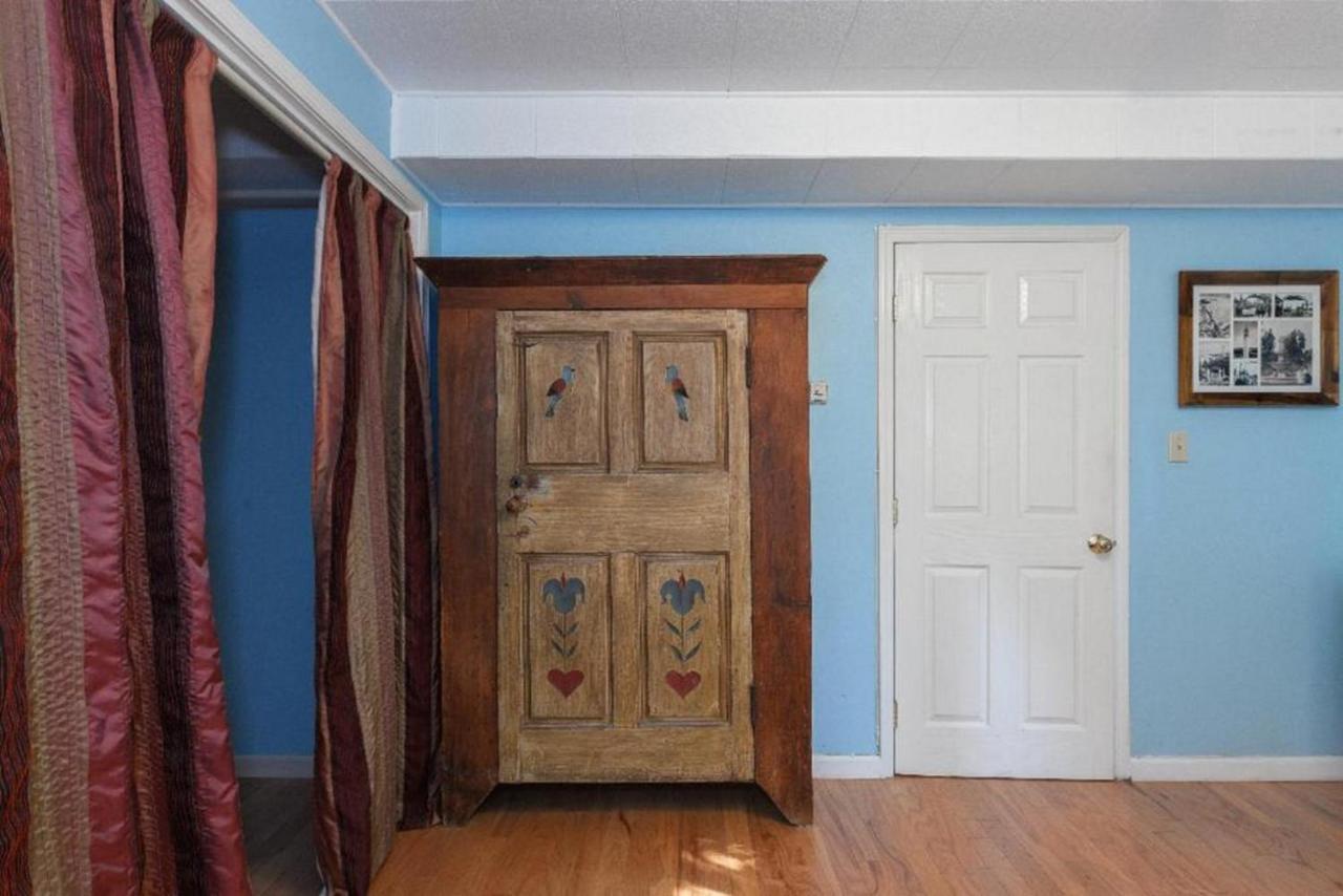 Large 1 Bedroom Apartment, Home Theater, Fireplace Berkeley Bagian luar foto